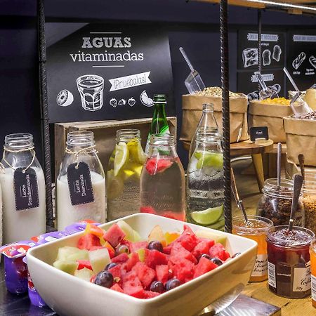 Ibis Linz City Bagian luar foto