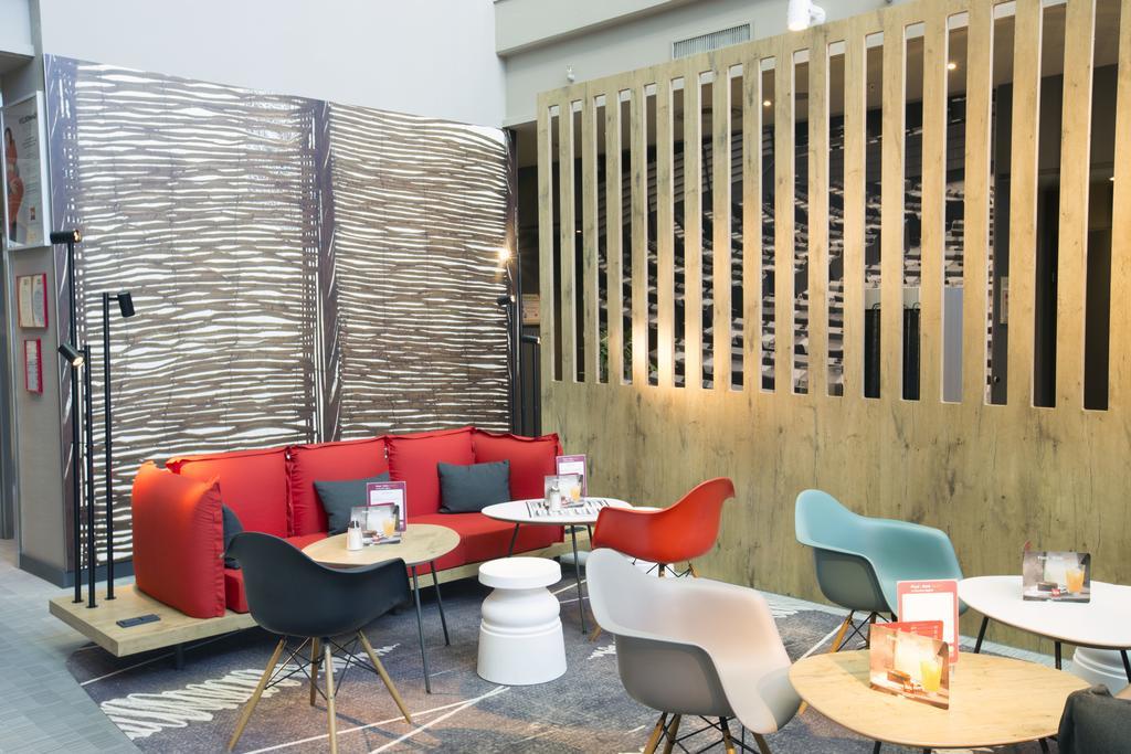 Ibis Linz City Bagian luar foto
