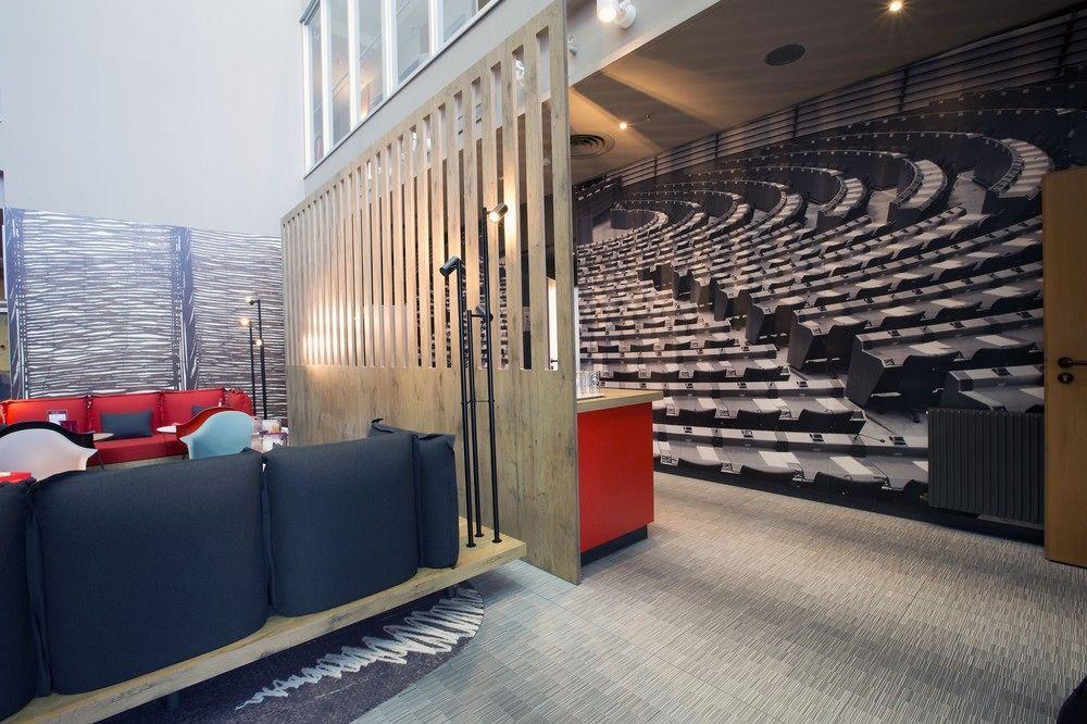 Ibis Linz City Bagian luar foto